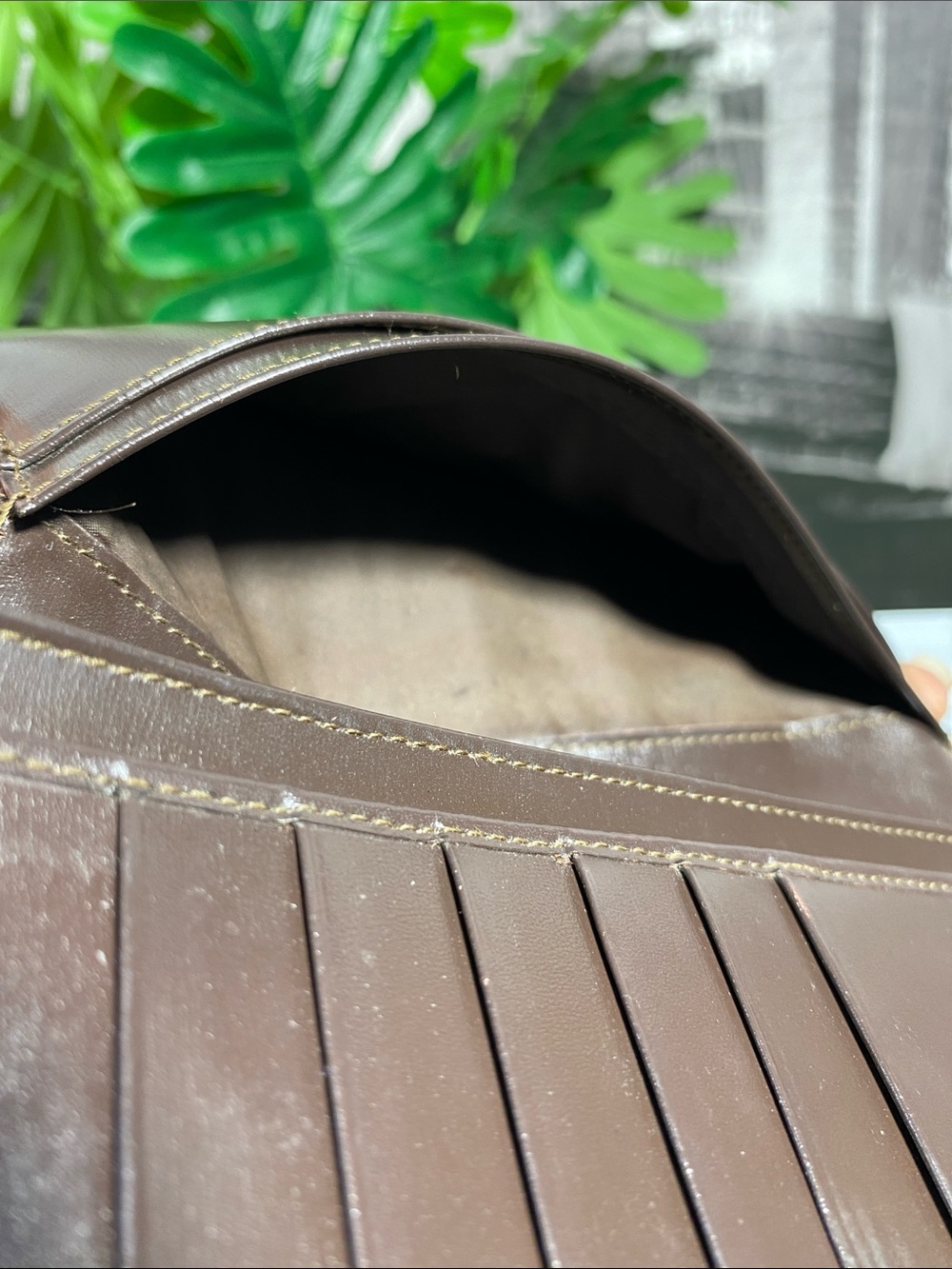 Authentic Gucci Rare Metallic Bronze Patent Leather Long Wallet - Picture 12 of 17
